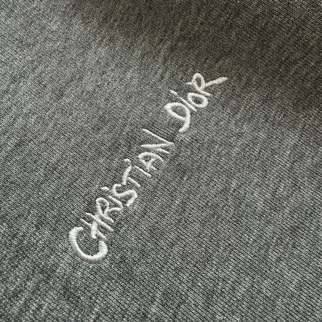 Grey Sweatshirt