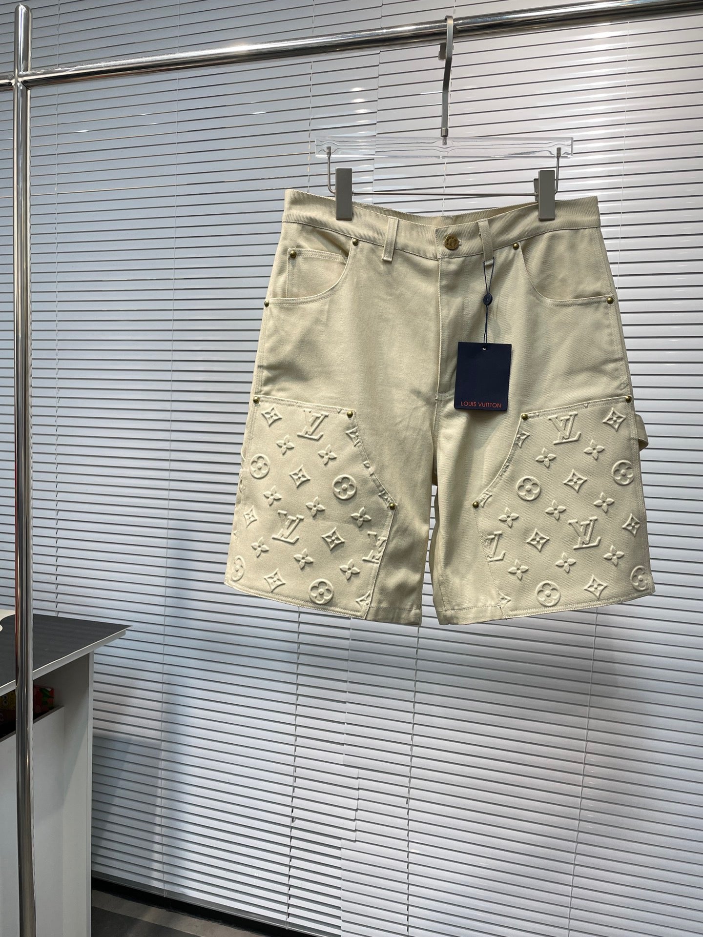 Khaki Short - Sizes 30,31