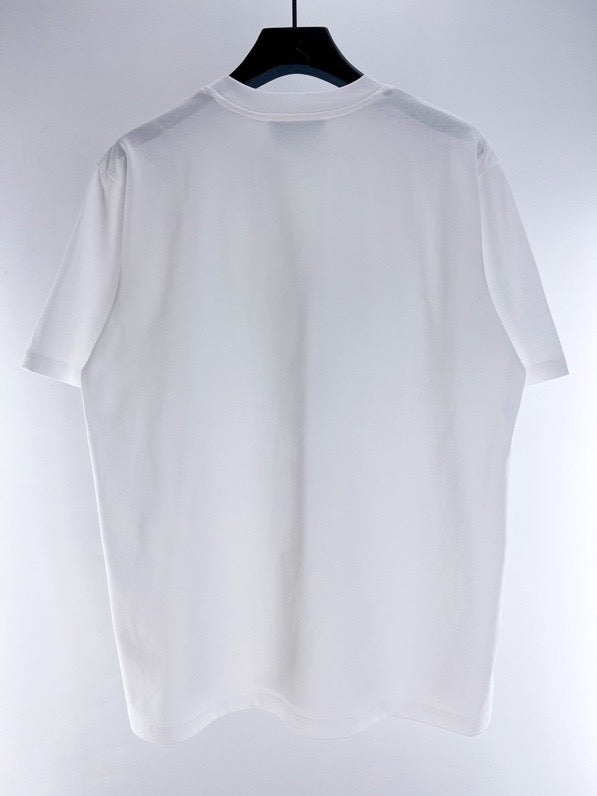 White T-shirt - Size XL