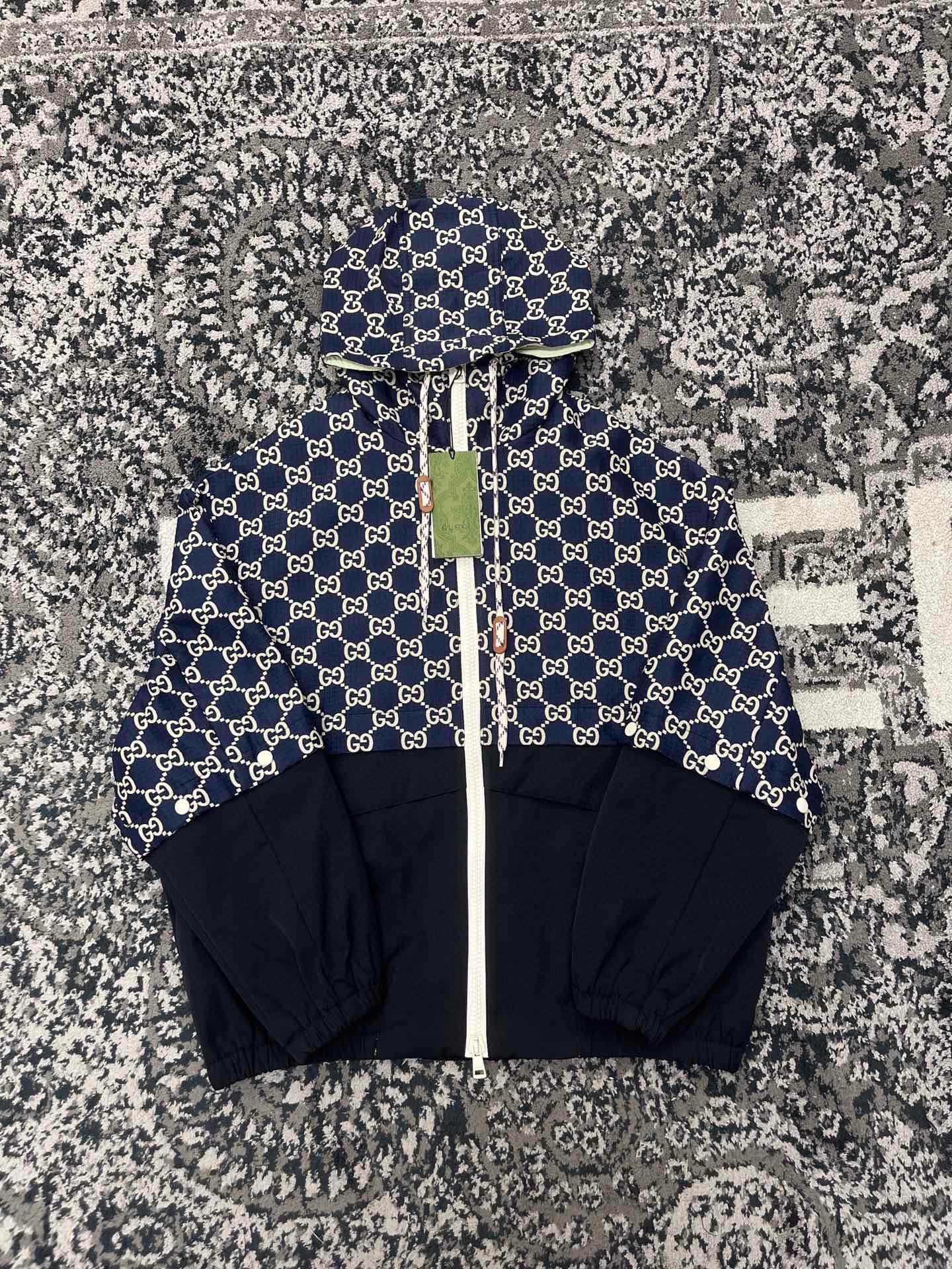 Black blue Jacket - Size L