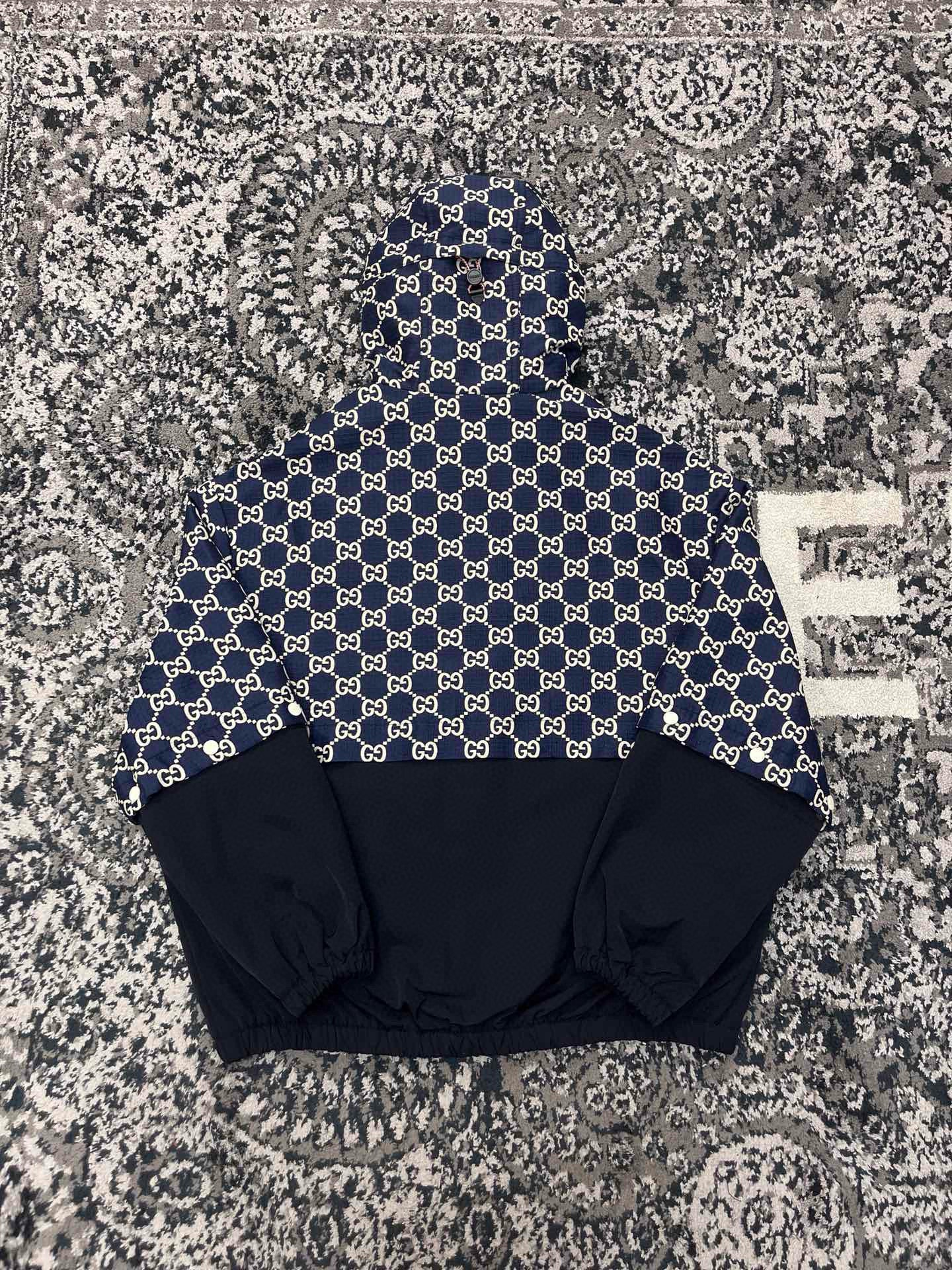 Black blue Jacket - Size L