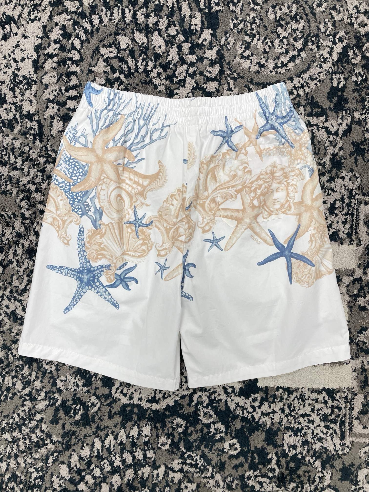 Multi-color Short