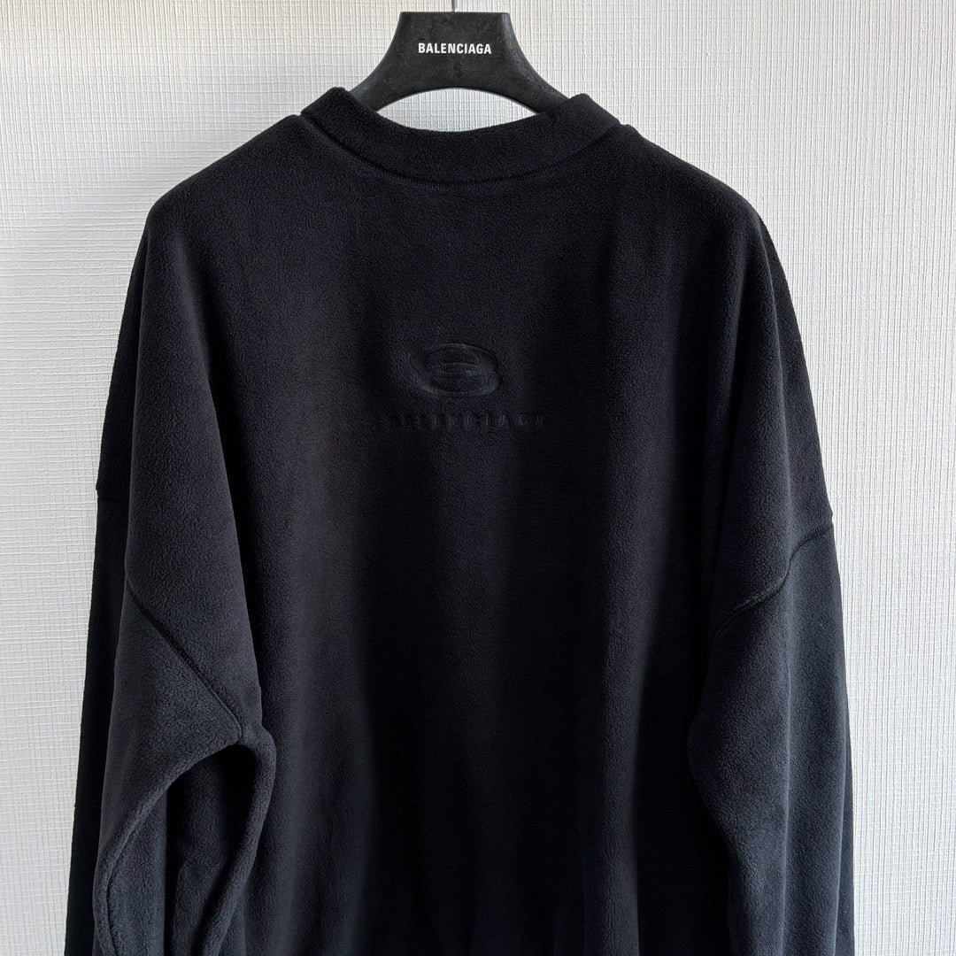 Black Sweatshirt