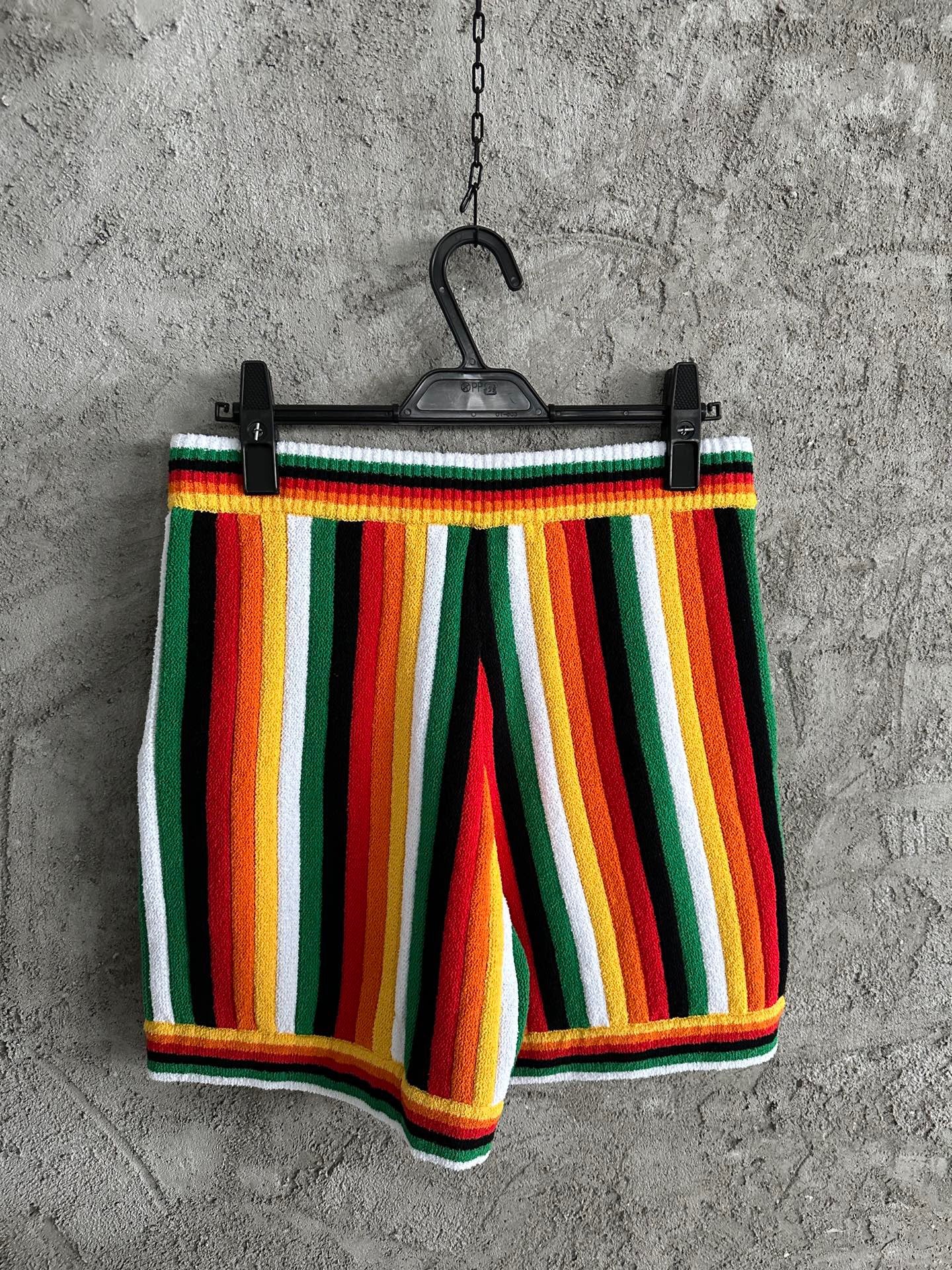 Multi-color Short