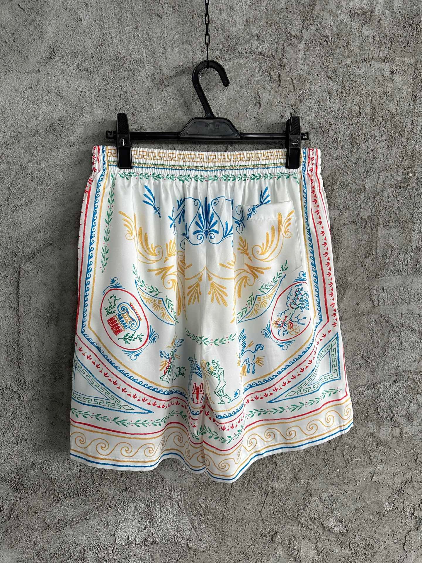 Multi-color Short