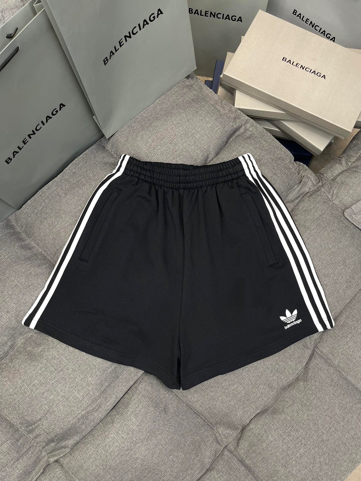 Black and White Short