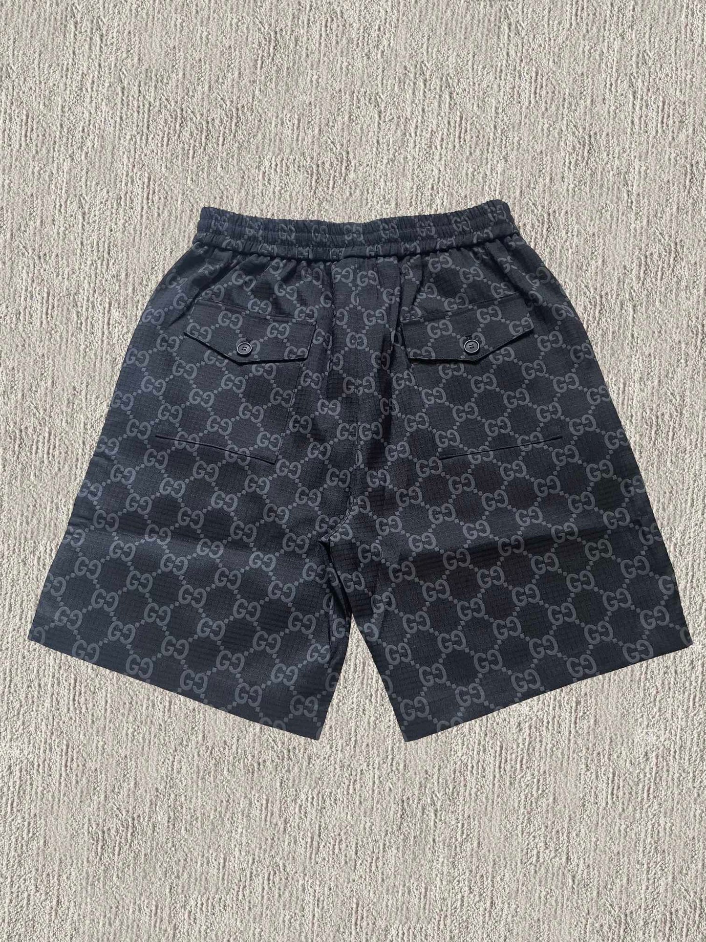 Multi-color Short