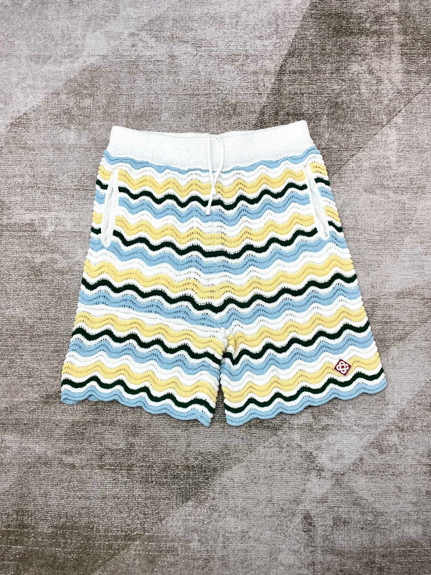 Multi-color Short