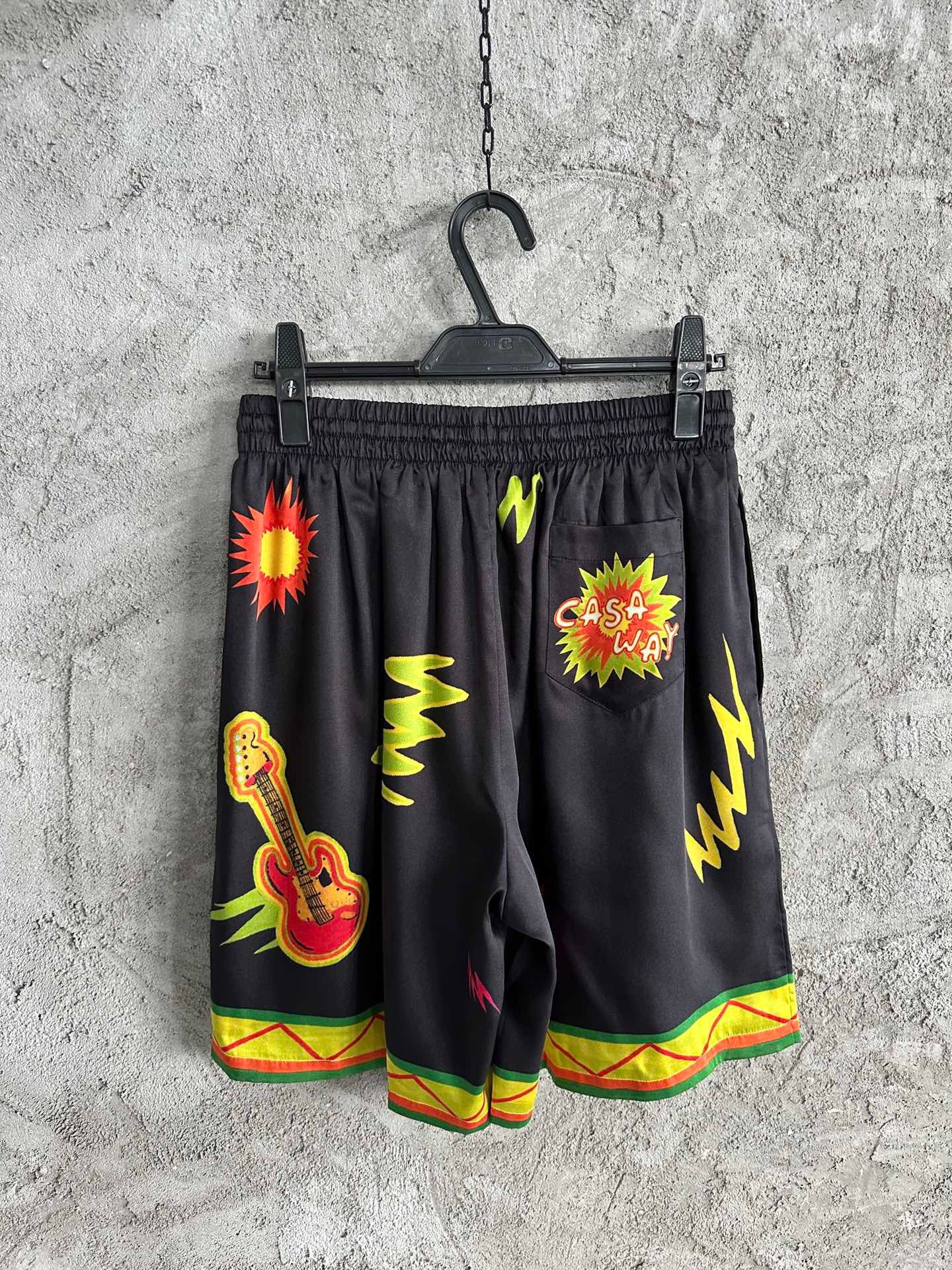 Multi-color Short